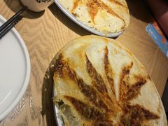 -宽鲜锅贴家常菜(永旺东部购物中心香港中路店)