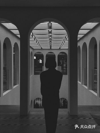 深圳看展｜打破常规-生活与艺术新锐展