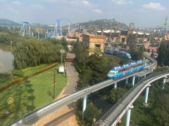 -七彩云南欢乐世界