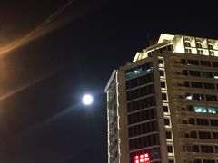 -北京城乡仓储大超市-停车场