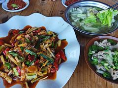 -周记翘脚牛肉