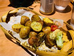迷迭香烤土豆-POKEE VIA&Brunch·维娅(重庆来福士店)