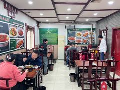-湖南人家湘菜馆(镇江路店)