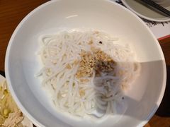鸡丝凉米线-小喜客·云南特色菜(纳西庭院店)