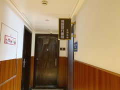 -视野联行眼镜•蔡司•依视路(温江店)