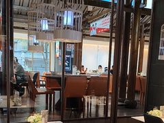 -阿瓦山寨·湘菜现炒·剁椒鱼头王(咸阳总店)