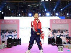 -翎秀服装模特