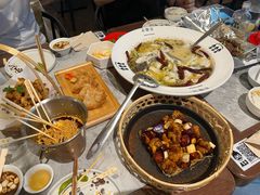 -渔语鱼新川菜Bistro(万象天地店)
