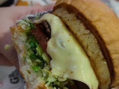 -The Habit Burger Grill 哈比特汉堡(爱琴海店)