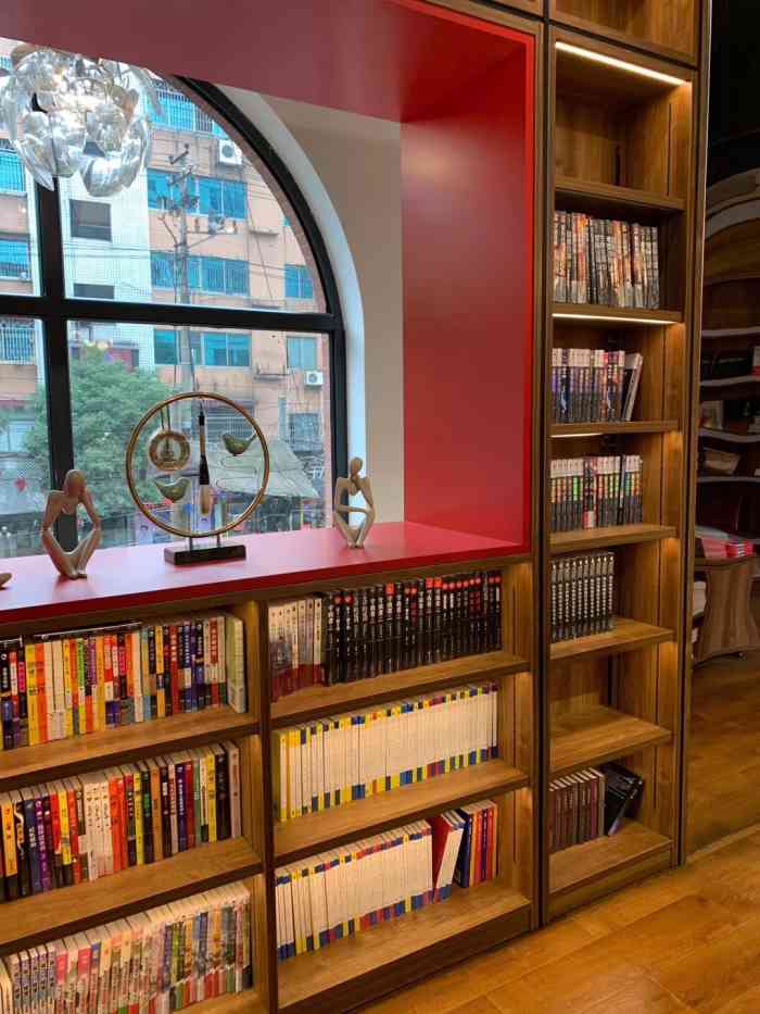 文汇书店(西正街店)-"爱读书爱学习的孩子最可爱,冒着风雨来文汇.