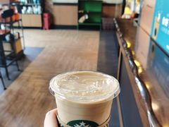 精粹低因燕麦拿铁-星巴克(杭州银泰城西一店)