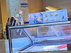 面包甜点陈列柜-哈根达斯(龙湖时代天街店)