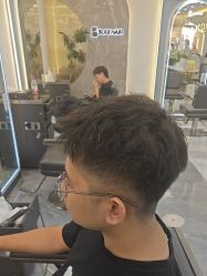 -苏奇发型·烫发染发
