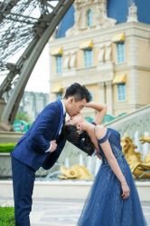 -现代经典婚纱摄影