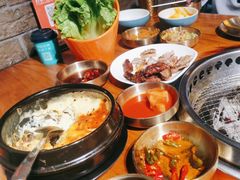 -江南本家韩国料理(太古仓中船汇店)