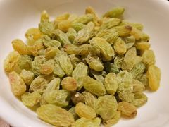 绿香妃葡萄干干手抓包-耶里夏丽·丝路国际新疆菜·清真食品(徐汇南丹东路臻选店)