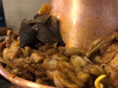 二哥芋儿蛙-炉小二铜锅牛蛙•川湘菜(三里屯店)