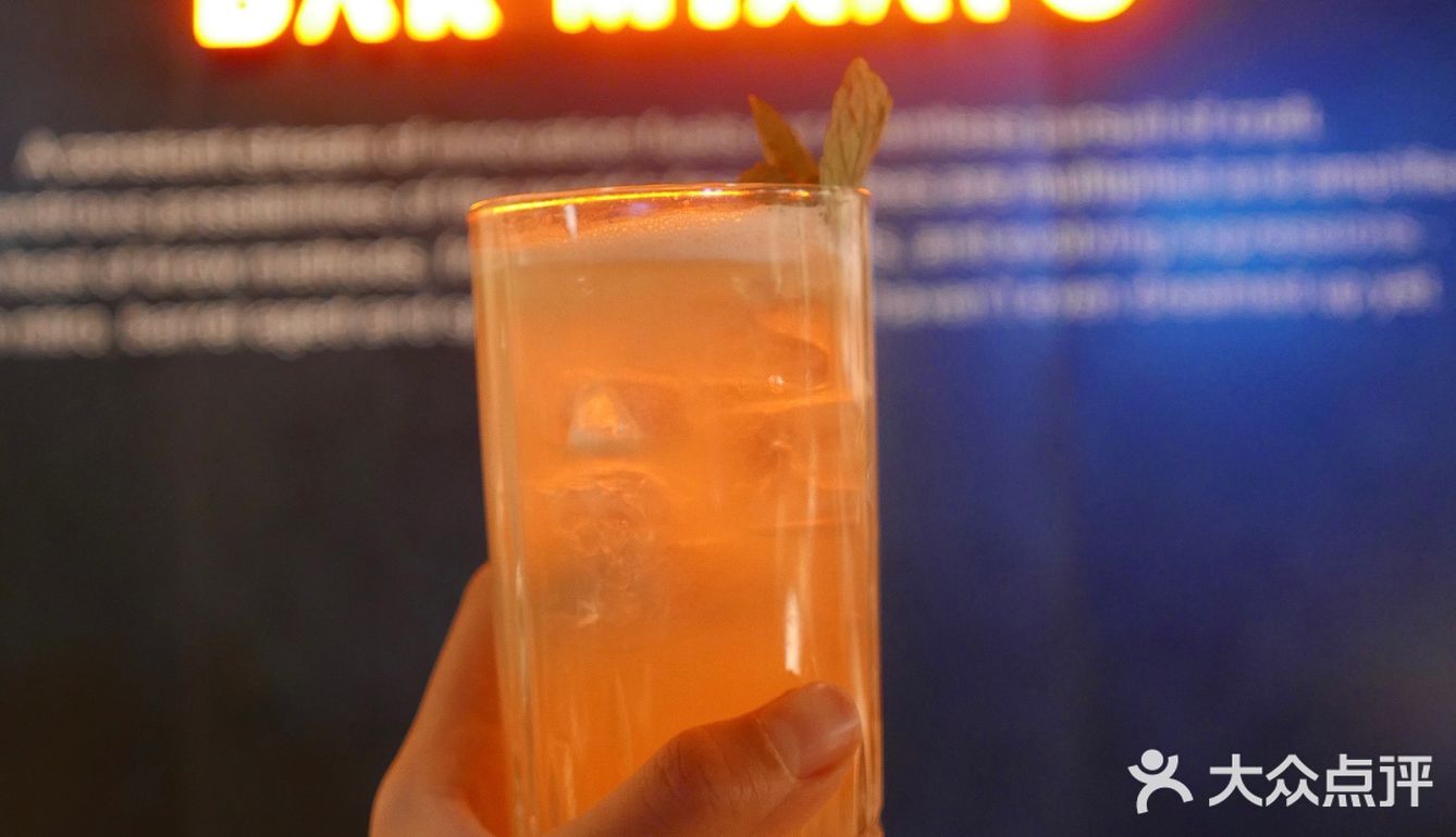 双面聚场日与夜|星巴克臻选咖啡酒坊