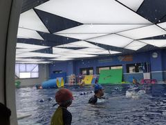 -龙格亲子游泳·水育早教运动中心(绿城店)