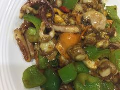 -赶海部落海鲜城(海阳路店)