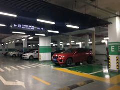 -绿地·新都会-地下停车场
