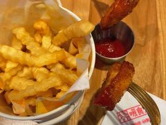 -暖食光·台式家庭餐厅·生日主题店(万达店)