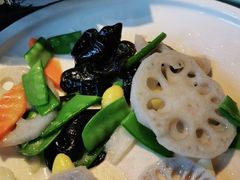 荷塘小炒-苏城小院·园林精致苏州菜(斜塘老街店)