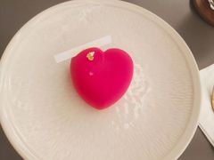 香草巴伐利亚-玲婧胡同·生日蛋糕·餐厅(嘉里城店)