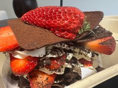 -W COLLECTIVE  DESSERT SHOP