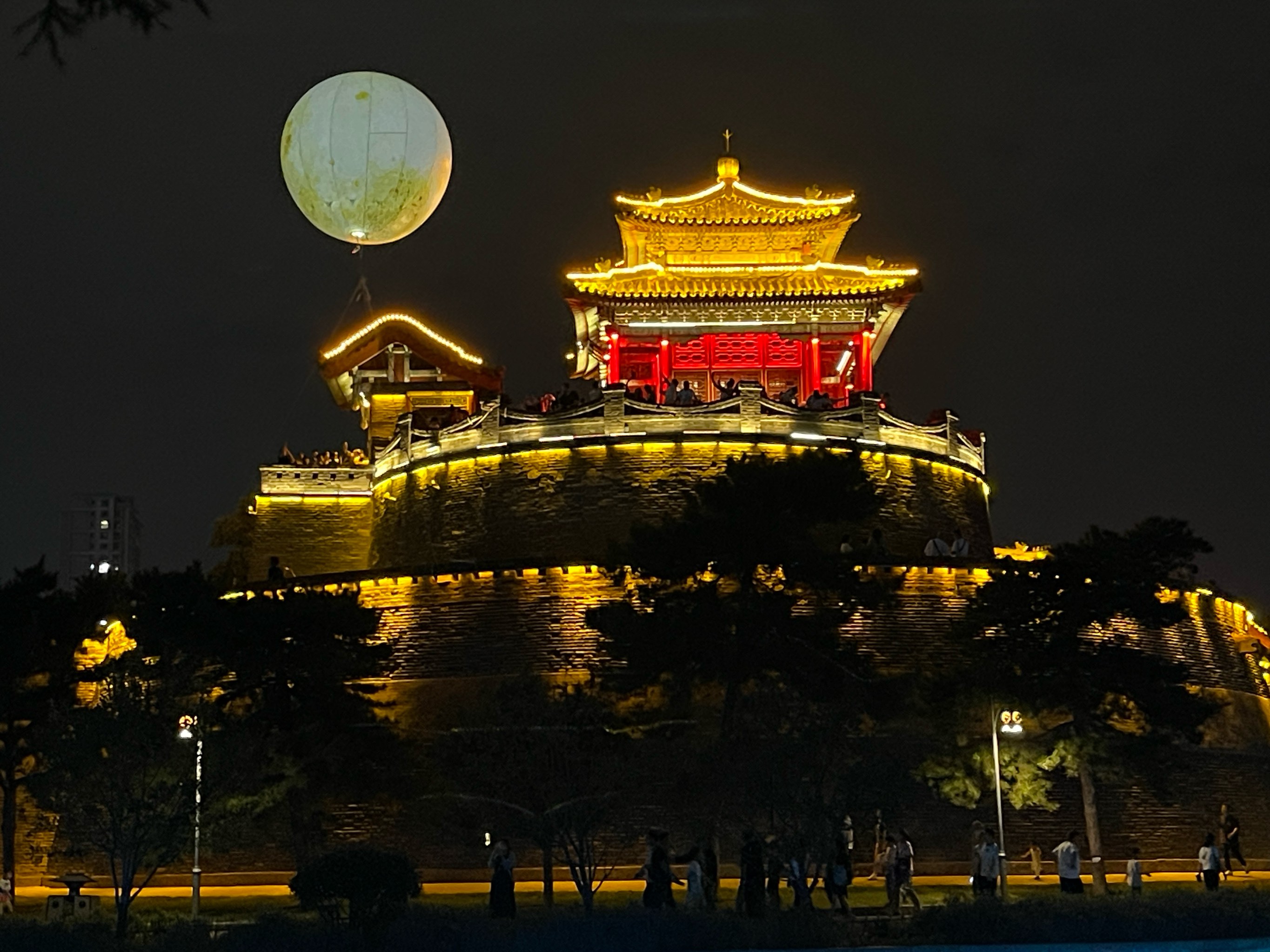 丛台公园夜景图片