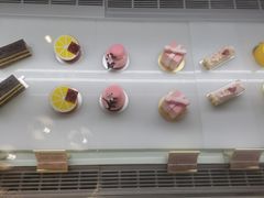 -UH祐禾(武汉武商MALL店)