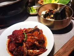 -草家酱蟹炭火烤肉店(珲春南路一店)