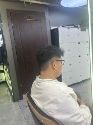 -藤野造型烫发染发