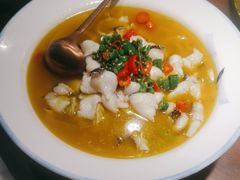 -川流不息·地道川菜·小龙虾(松东路店)