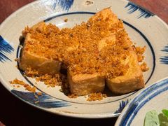-Cuc Gach Quan Restaurant