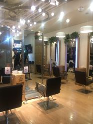 -简法造型·品牌形象店