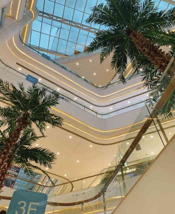 星光时代广场(南坪店)-"看着协信星光时代广场修起来的,没修之前那.