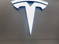 -TESLA 特斯拉(广州天环广场体验店)
