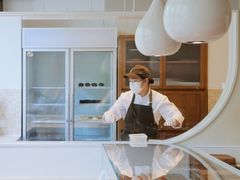 -VERIE BAKEHOUSE