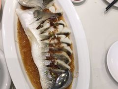 -万龙洲海鲜(大兴绿地缤纷城店)