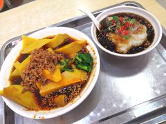 -洪记凉米线(新兴路店)
