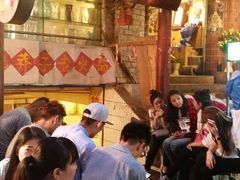 等位区-邓莽子老火锅(中兴路总店)