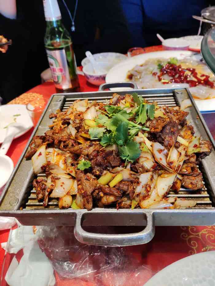 7号院烧鸽子(门头沟店)-"服务员工作不认真,我们定的外卖居然没给全.