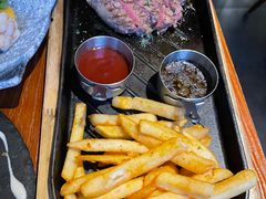 澳洲谷饲黑安格斯西冷牛排-澳骄 Aussie Kitchen·手工披萨·西餐(国大店)