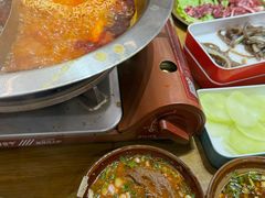 -黔哆哆地摊酸汤火锅(清湖店)