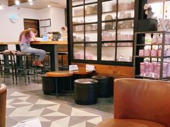 大堂-星巴克臻选(广州东山锦轩店)