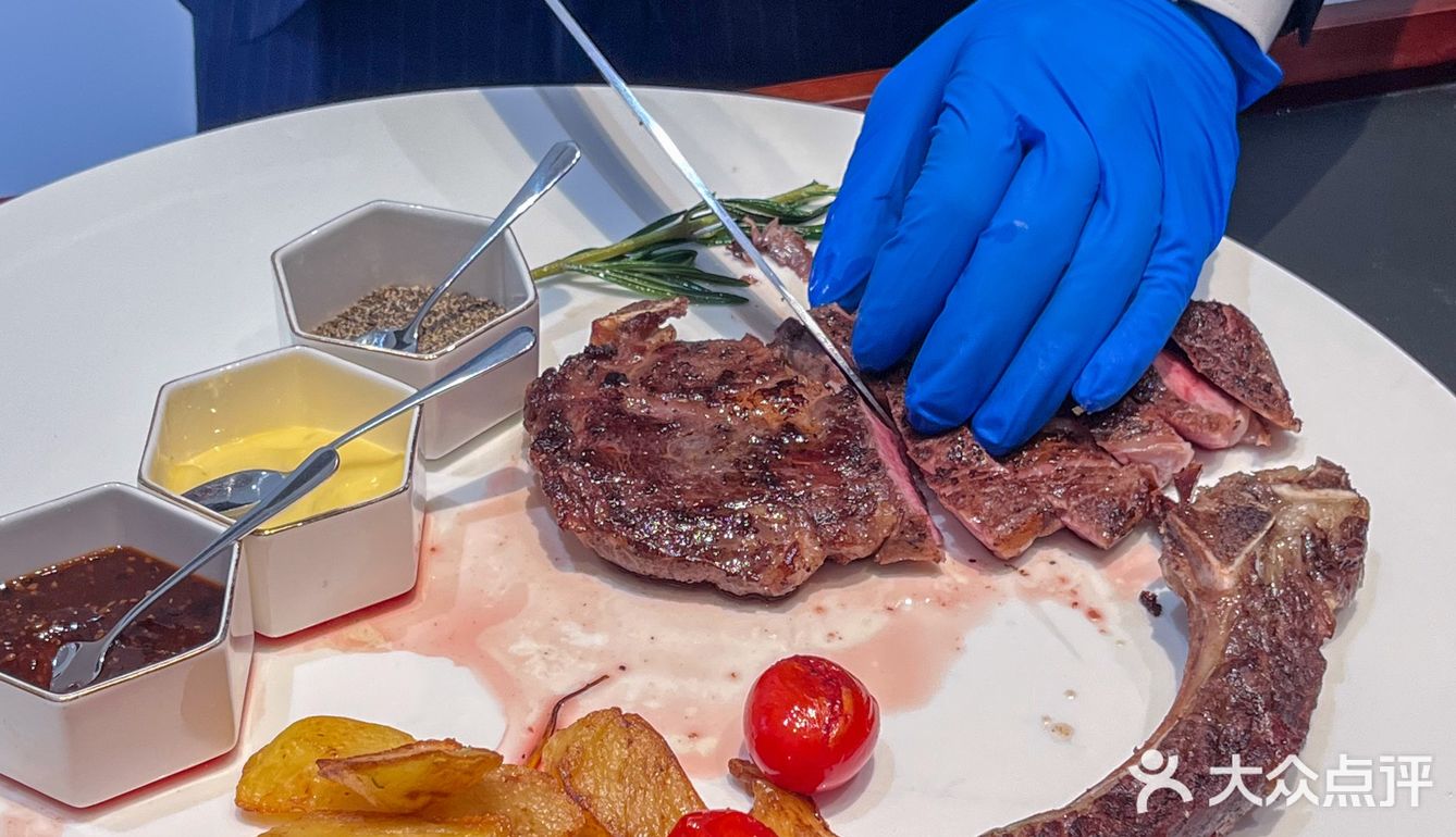 在青岛坠高端的餐厅过圣诞是什么体验🎄