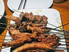 生烤羊排-青海名吃尕张娃非遗烤肉(海湖总店)