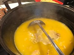 -鲜入围煮花胶鸡海鲜火锅