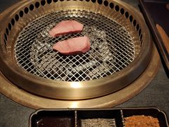 -铭牛烧肉·和牛海鲜自助(高新月牙湖店)